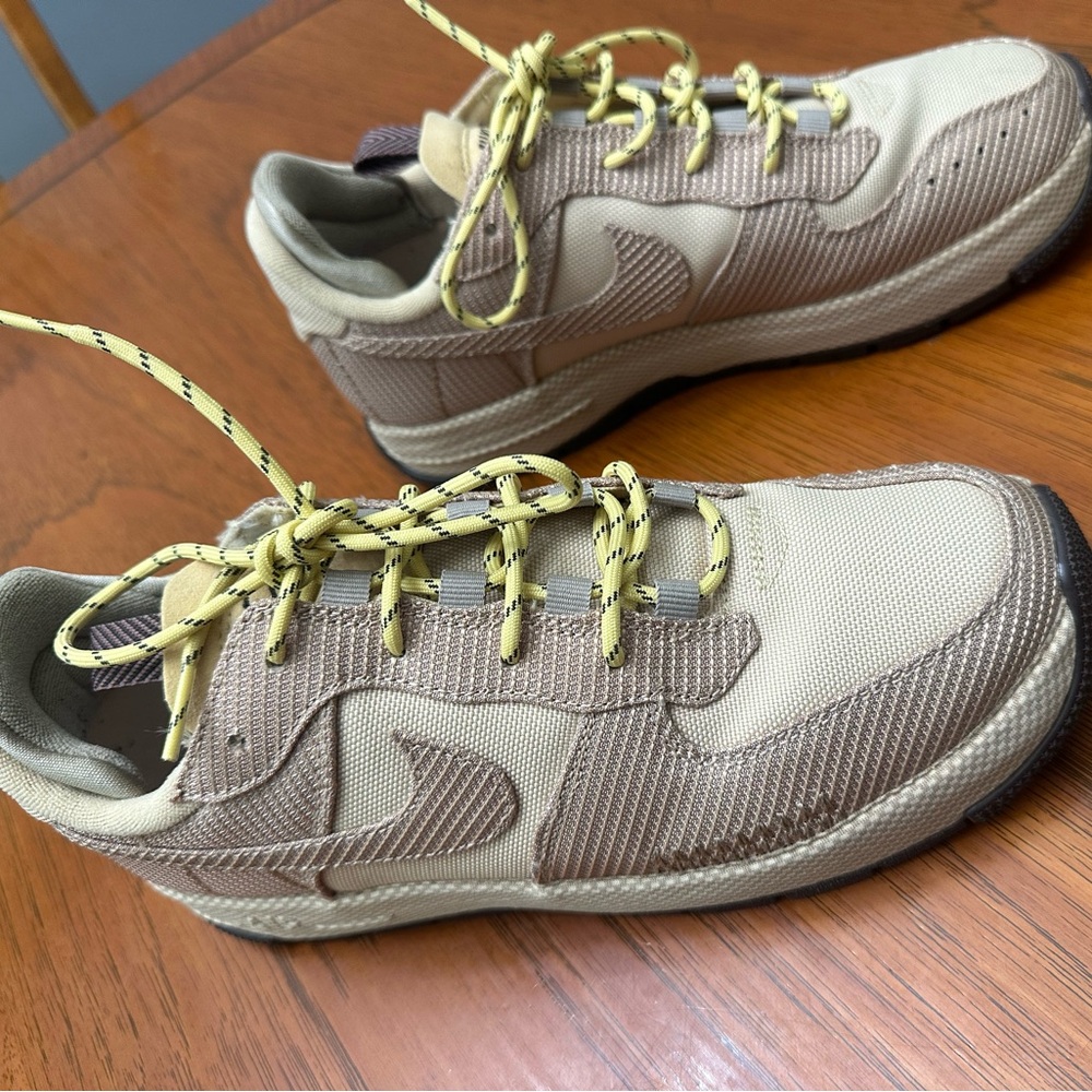 Nike Beige and Brown Women's Sneakers